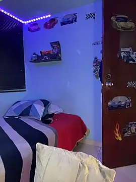 TOMAS CONOR online show from March 4, 2026, 11:45 pm