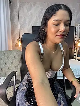 Miaafoxx   online show from March 26, 2026, 7:56 pm