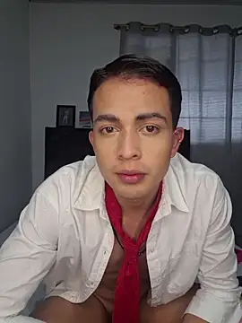 Snapshot of NewYoungHot chatting on February 27, 2026, 8:41 pm NewYoungHot online show from February 27, 2026, 8:41 pm