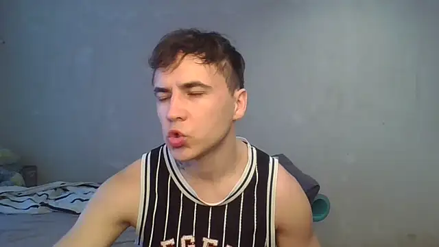 Snapshot of Denis_sport chatting on May 28, 2026, 5:04 am Denis sport online show from May 28, 2026, 5:04 am