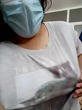 Rosyshadow online show from March 13, 2026, 8:58 pm