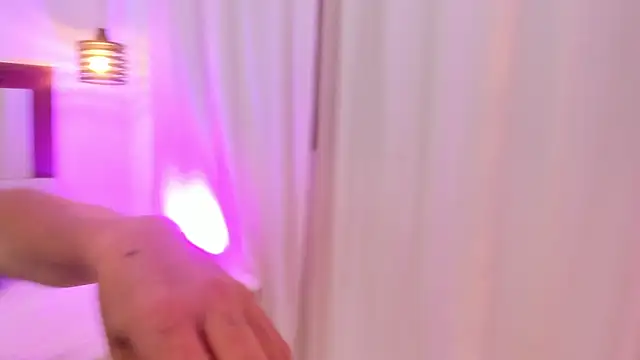 Zarayjewell  online show from February 27, 2026, 2:23 am