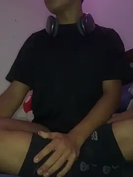 VixHot15 online show from February 20, 2026, 4:42 am