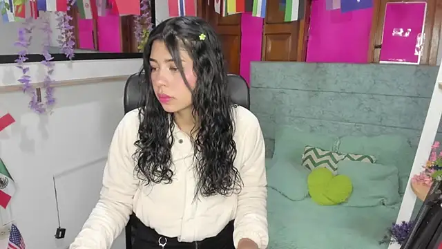 Aysha winxs online show from July 1, 2026, 3:29 am