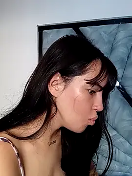 Snapshot of sara_cute_so chatting on April 3, 2026, 1:39 pm sara cute so online show from April 3, 2026, 1:39 pm