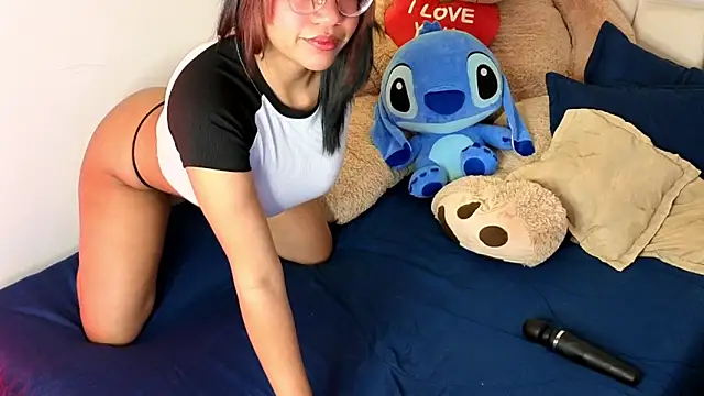 Snapshot of AriaKyle chatting on March 7, 2026, 1:23 am AriaKyle online show from March 7, 2026, 1:23 am