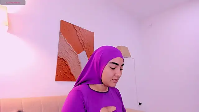 Snapshot of Malika_Noor chatting on July 4, 2026, 2:32 pm Malika Noor online show from July 4, 2026, 2:32 pm