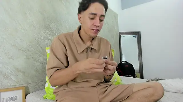 Mick-lollipop online show from April 13, 2026, 8:13 pm