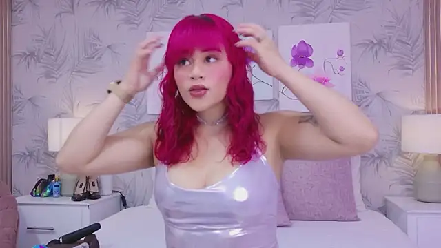 CherryTayloor online show from April 4, 2026, 1:23 am