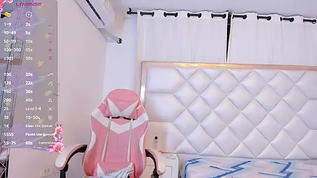 michelleblair1 online show from February 28, 2026, 1:22 pm