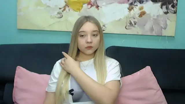 Snapshot of MilanaSiia chatting on February 28, 2026, 5:40 am MilanaSiia online show from February 28, 2026, 5:40 am