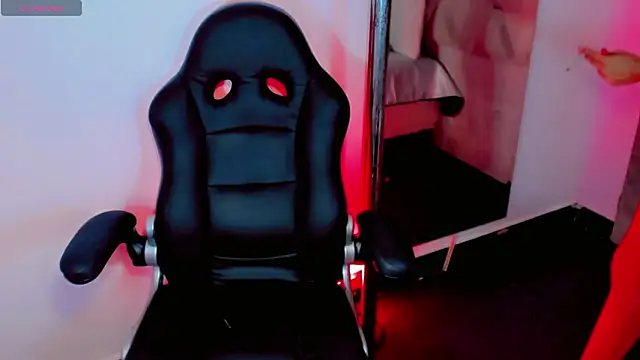 Daniiela Ember online show from March 27, 2026, 11:44 am