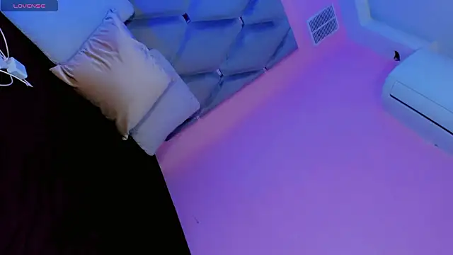 Daniiela Ember online show from March 28, 2026, 11:11 am