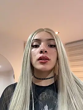 Snapshot of romanovanita chatting on March 4, 2026, 4:42 am romanovanita online show from March 4, 2026, 4:42 am