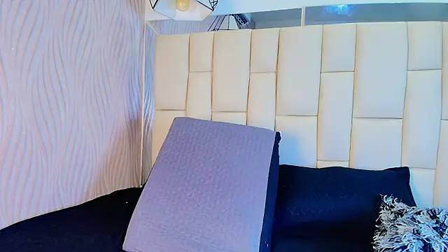 Lana Sliim online show from April 1, 2026, 12:06 pm