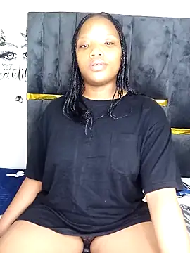 Snapshot of Divine_Beautyxx chatting on April 13, 2026, 3:54 am Divine Beautyxx online show from April 13, 2026, 3:54 am