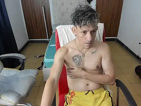 Snapshot of juan_and_luke chatting on March 31, 2026, 10:17 am juan and luke online show from March 31, 2026, 10:17 am