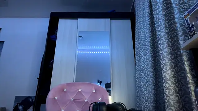 Snapshot of SaraDebey chatting on February 27, 2026, 7:03 pm SaraDebey online show from February 27, 2026, 7:03 pm