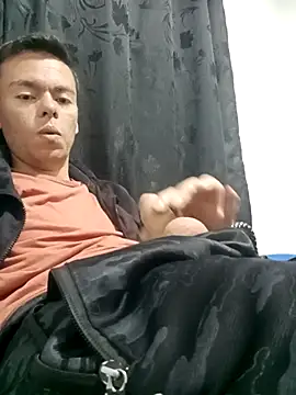 Snapshot of Damiianm chatting on February 25, 2026, 1:06 am Damiianm online show from February 25, 2026, 1:06 am