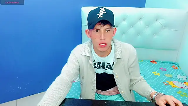 Snapshot of masterboyx chatting on February 21, 2026, 3:14 pm masterboyx online show from February 21, 2026, 3:14 pm