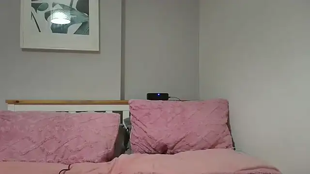 DivinnaMae online show from February 22, 2026, 5:58 pm