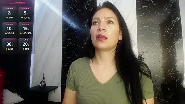 Snapshot of SofiaMoreno_ chatting on April 30, 2026, 2:02 pm SofiaMoreno online show from April 30, 2026, 2:02 pm