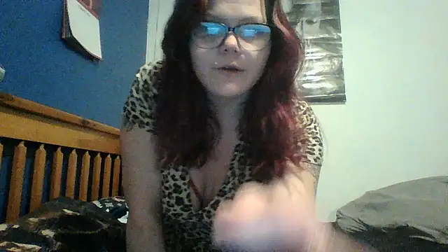 Snapshot of Sexymilf6992 chatting on February 24, 2026, 1:50 am Sexymilf6992 online show from February 24, 2026, 1:50 am