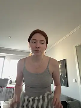 Snapshot of HoneyBunny18 chatting on February 26, 2026, 1:22 pm HoneyBunny18 online show from February 26, 2026, 1:22 pm