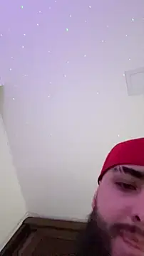 Snapshot of SantiagoHincapiie chatting on February 28, 2026, 3:39 am SantiagoHincapiie online show from February 28, 2026, 3:39 am