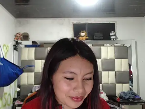 Snapshot of dulcecandy1919 chatting on February 22, 2026, 4:15 am dulcecandy1919 online show from February 22, 2026, 4:15 am