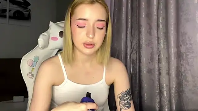 EllianaMiller online show from February 23, 2026, 8:26 am