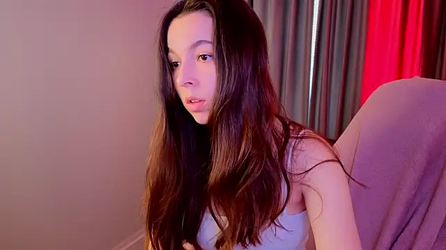 Snapshot of BellaThery chatting on July 3, 2026, 5:14 am BellaThery online show from July 3, 2026, 5:14 am