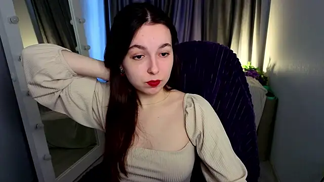 Snapshot of BellaThery chatting on April 11, 2026, 5:15 am BellaThery online show from April 11, 2026, 5:15 am