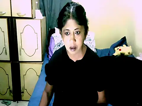 Snapshot of IndianPleasures21 chatting on July 10, 2026, 9:26 pm IndianPleasures21 online show from July 10, 2026, 9:26 pm