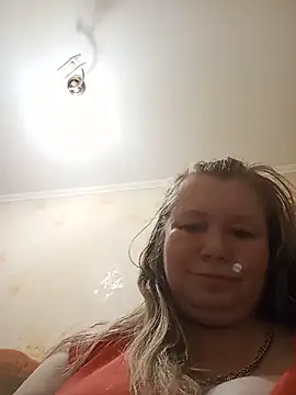 Snapshot of KiraStanton chatting on June 11, 2026, 12:32 am KiraStanton online show from June 11, 2026, 12:32 am