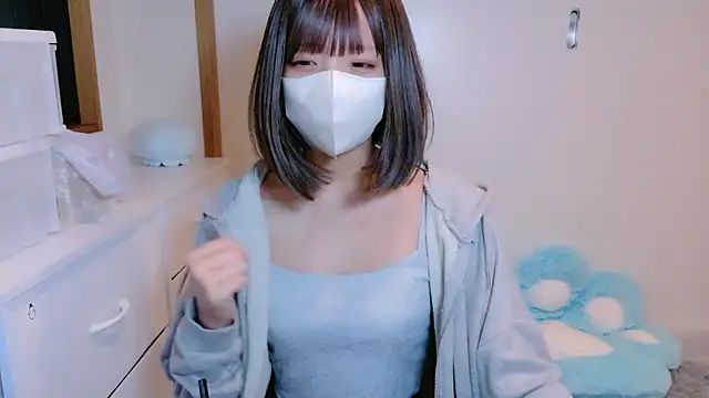 Mirika chan online show from March 29, 2026, 1:24 pm