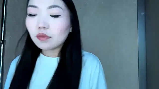 MeiMoon online show from March 1, 2026, 3:12 pm