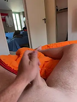 foudesexe23 online show from July 13, 2026, 7:51 am
