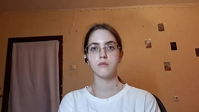 Snapshot of Katelemon chatting on June 2, 2026, 9:09 am Katelemon online show from June 2, 2026, 9:09 am