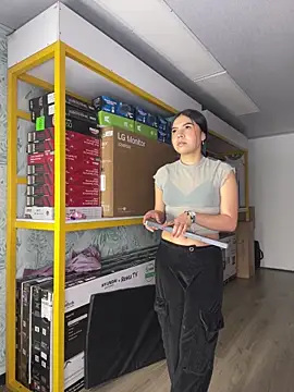 Ambarina  online show from April 17, 2026, 11:24 am