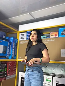 Snapshot of Ambarina_ chatting on July 3, 2026, 11:50 am Ambarina online show from July 3, 2026, 11:50 am