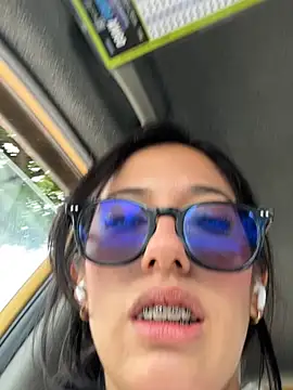 susi chimm online show from March 6, 2026, 2:12 pm