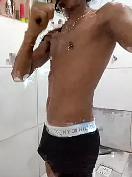 magrinh026 online show from February 27, 2026, 1:22 pm