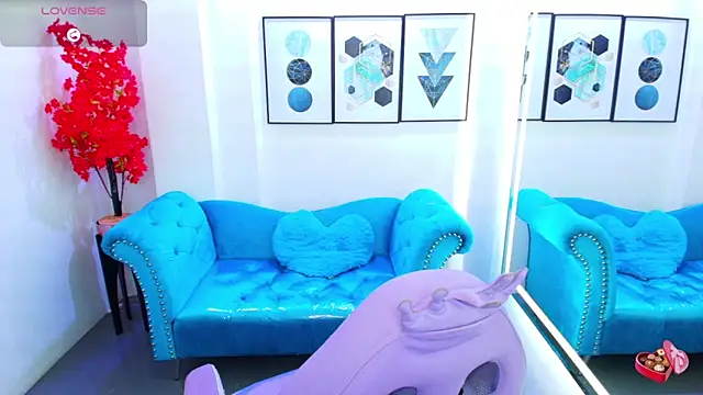 Chloe meoww online show from March 26, 2026, 7:34 pm