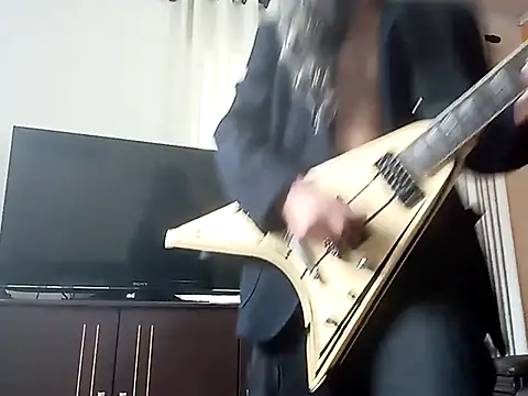 Snapshot of vladsexyguitar chatting on February 25, 2026, 11:32 am vladsexyguitar online show from February 25, 2026, 11:32 am