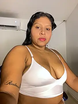 Kittyoficiall online show from February 26, 2026, 6:30 pm