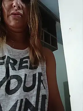 anajulia10 online show from March 24, 2026, 1:33 pm