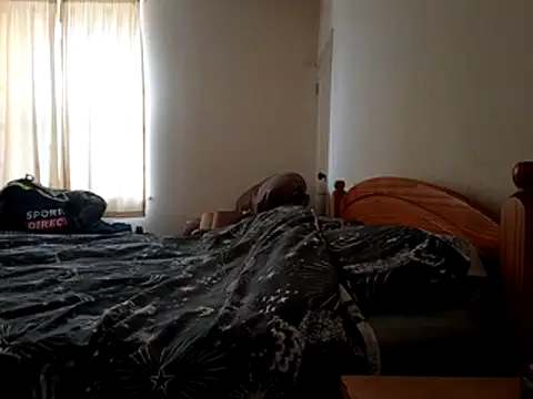 stud2512 online show from April 9, 2026, 8:20 am