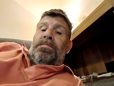 stud2512 online show from May 15, 2026, 8:51 pm
