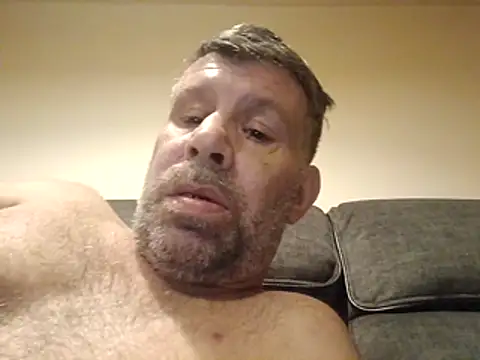 stud2512 online show from May 3, 2026, 8:56 pm